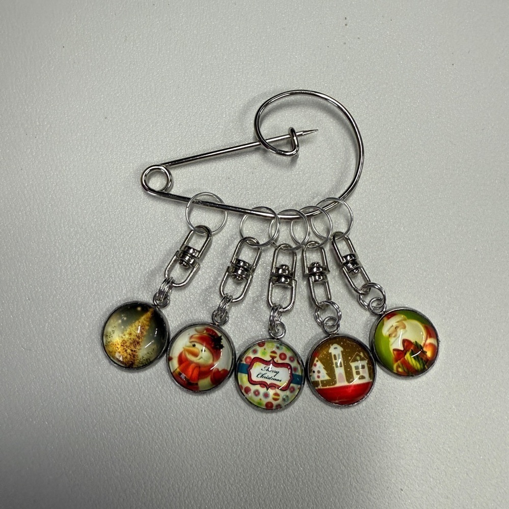 Festive Christmas Stitch Markers Set of 5 Random Christmas Scenes - Picture 3 of 3